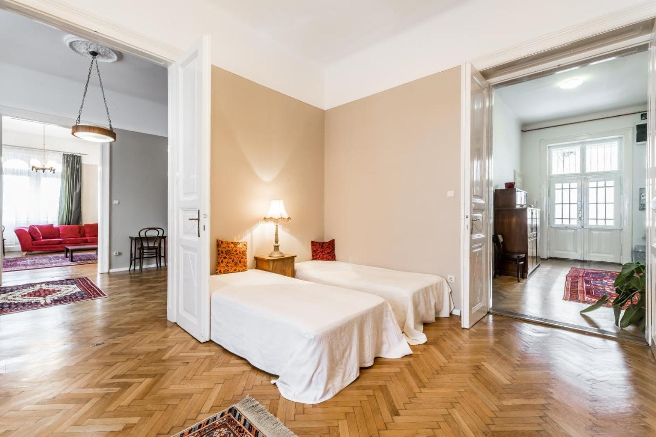 Berta - 4 Bedrooms, 3 Baths Budapest Exterior photo